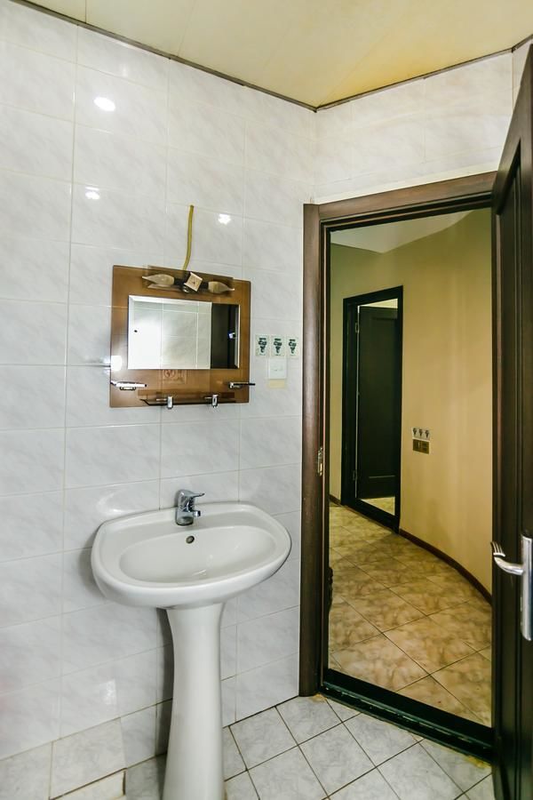 Апартаменты VIP Apartment On Shaurma 6 Rooms Баку-32