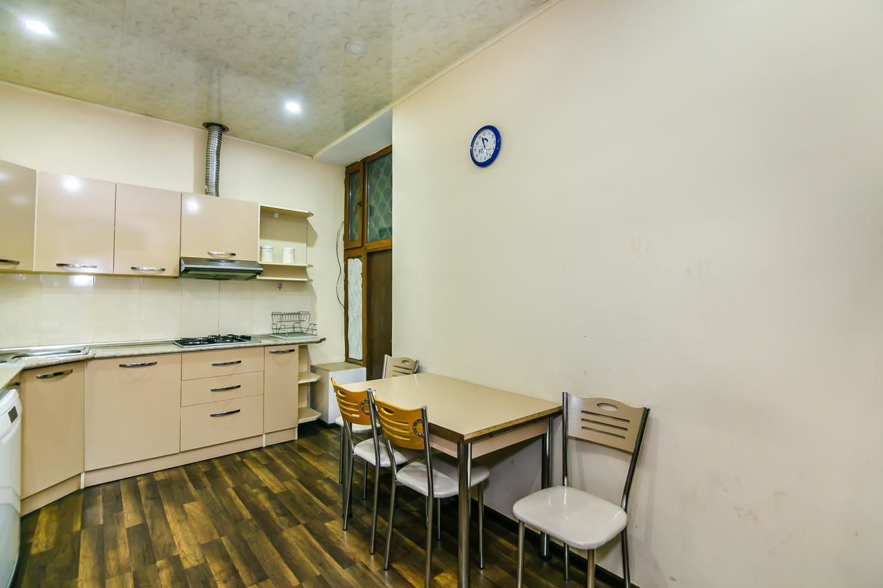 Апартаменты VIP Apartment On Shaurma 6 Rooms Баку-37