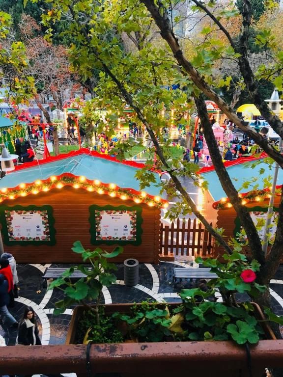 Апартаменты VIP Apartment On Shaurma 6 Rooms Баку-55