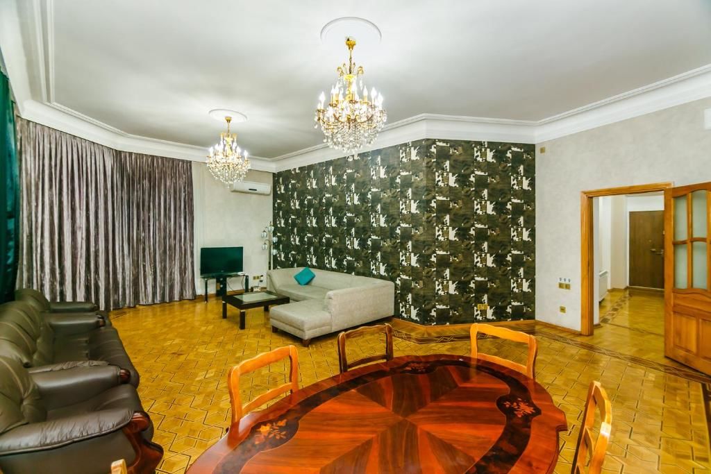 Апартаменты VIP Apartment On Shaurma 6 Rooms Баку-65