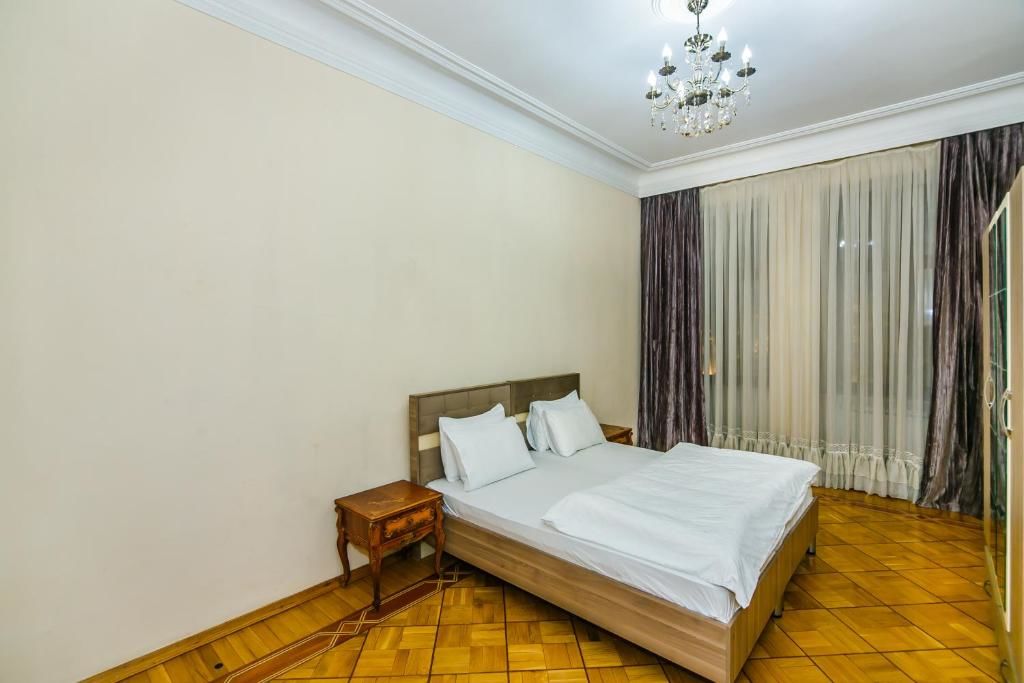 Апартаменты VIP Apartment On Shaurma 6 Rooms Баку-77