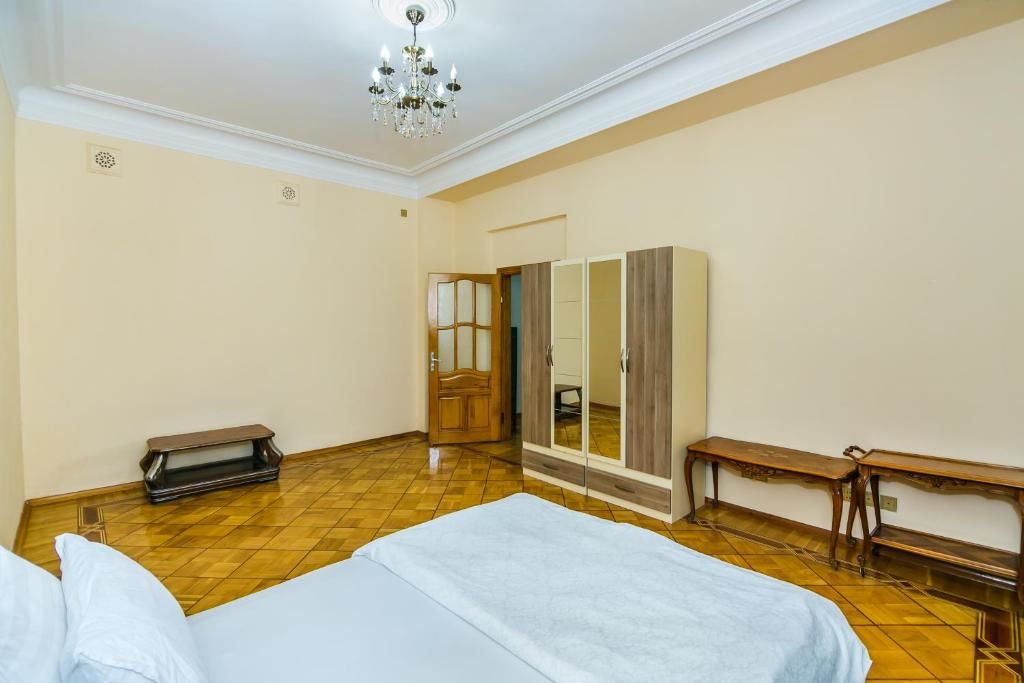 Апартаменты VIP Apartment On Shaurma 6 Rooms Баку-80