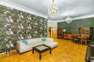 Апартаменты VIP Apartment On Shaurma 6 Rooms Баку Апартаменты с балконом-61